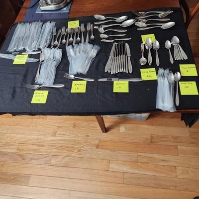 100 Pieces Lenox Stainless 18/10 Flatware & Serving Utensils