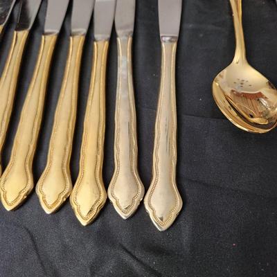 90 pieces 24kt Gold Plated Flatware Elegance Japan