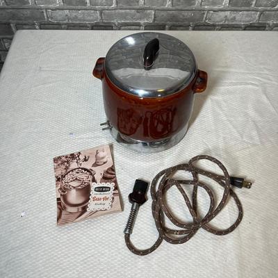 Lot 293 Vintage Crock Pot