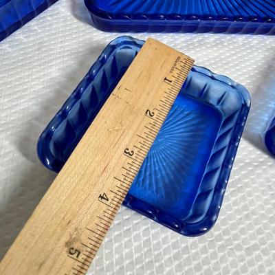 Lot 300 Cobalt Tray set