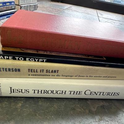 Book lot B