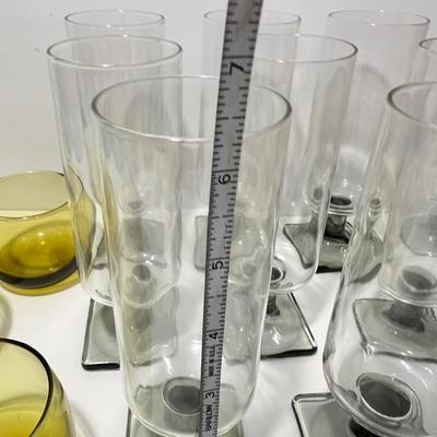 Lot 2 Sets Vintage Glasses Cups Barware