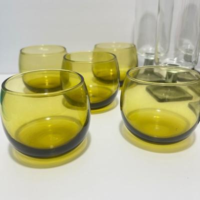 Lot 2 Sets Vintage Glasses Cups Barware