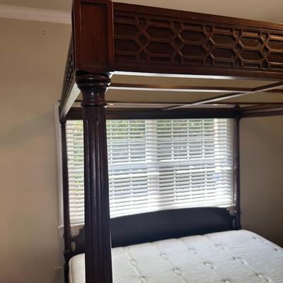 Four Post Wood Bed Frame with King Simmons Mattress