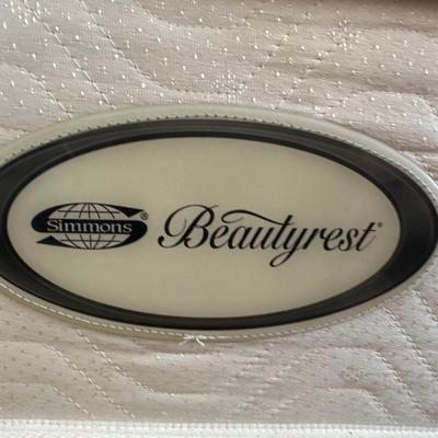 Four Post Wood Bed Frame with King Simmons Mattress