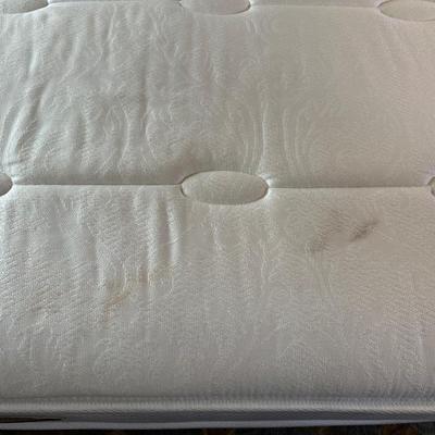 Four Post Wood Bed Frame with King Simmons Mattress