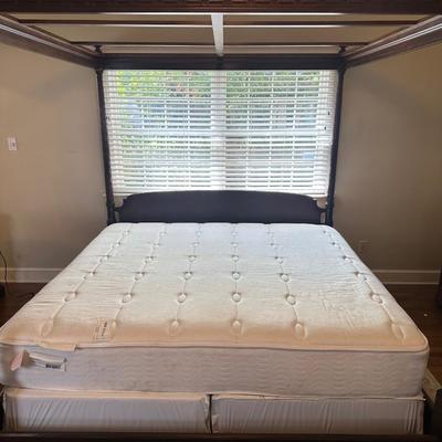 Four Post Wood Bed Frame with King Simmons Mattress
