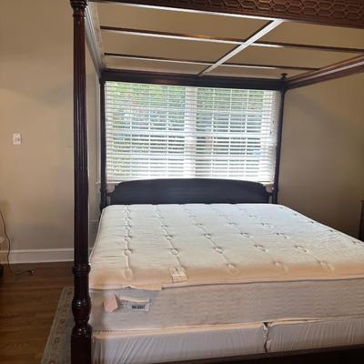 Four Post Wood Bed Frame with King Simmons Mattress