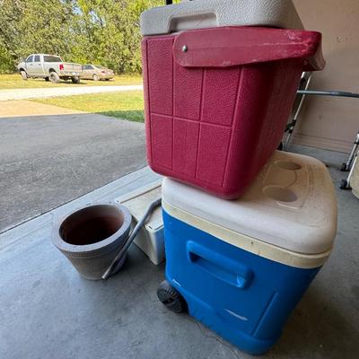COOLER LOT