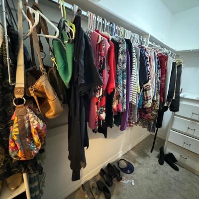 FEMALE CLOSET LOT
