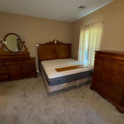 KING BEDROOM SET