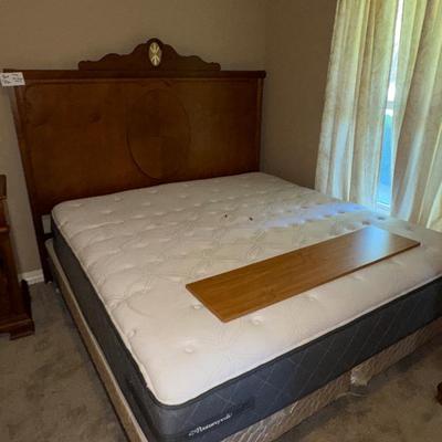 KING BEDROOM SET
