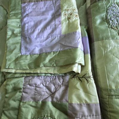 Queen/ Full Comforter Set