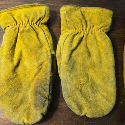 Leather Mittens