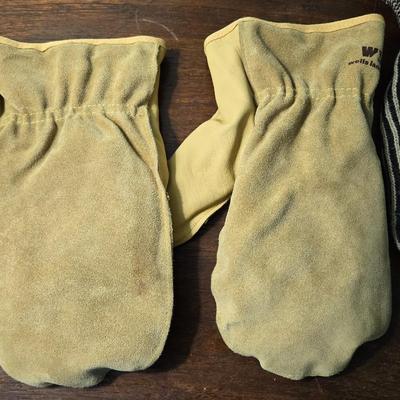 Leather Mittens with Wool Liners
