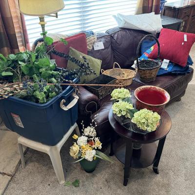 SOFA LOT - LIVING ROOM