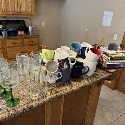 KITCHEN BAR LOT