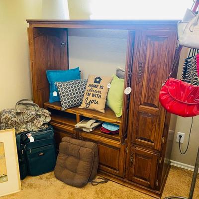 Lot 6: Beautiful Bed & More
