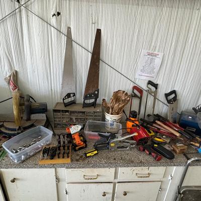 GARAGE TOOL LOT