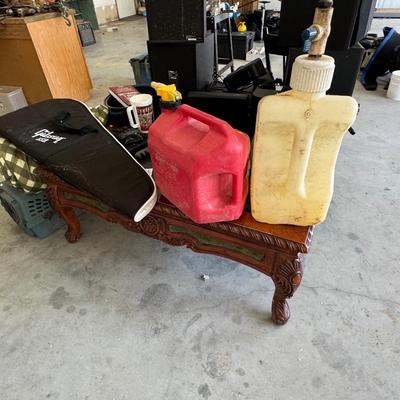 GARAGE SHORT TABLE LOT