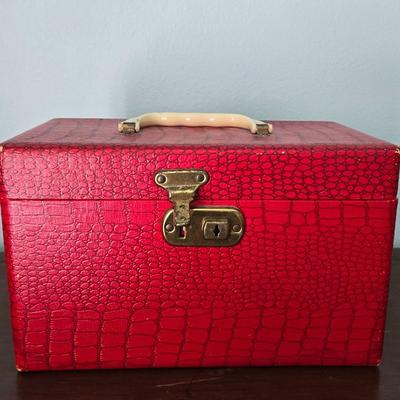 Vintage Cosmetic Case