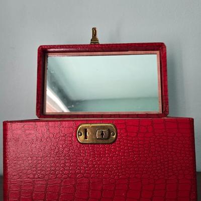 Vintage Cosmetic Case