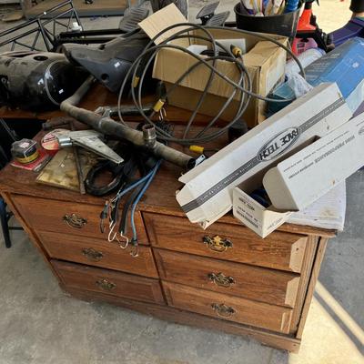 GARAGE TABLE, DRESSER LOT