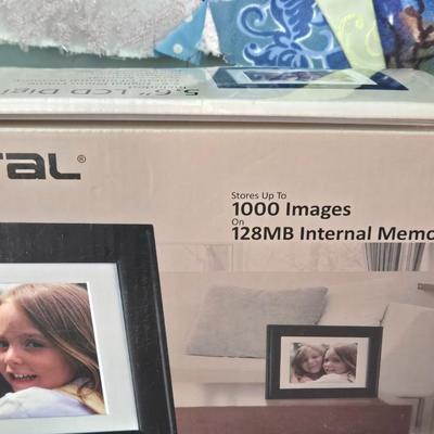 Digital LCD Frame
