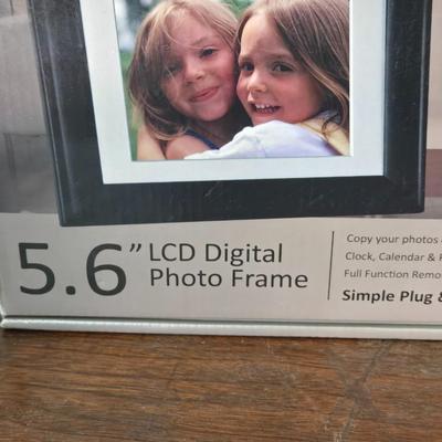 Digital LCD Frame