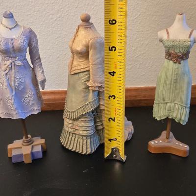 (3) Resin Dress Forms Deco