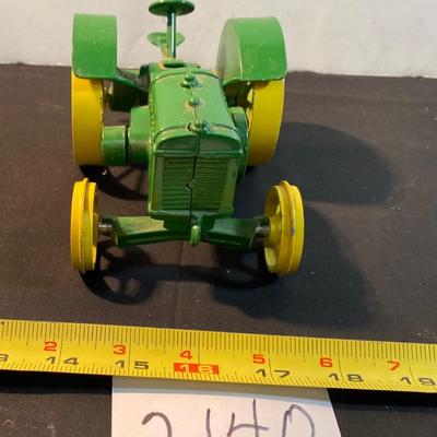 Ertl 1:16 John Deere Tractor