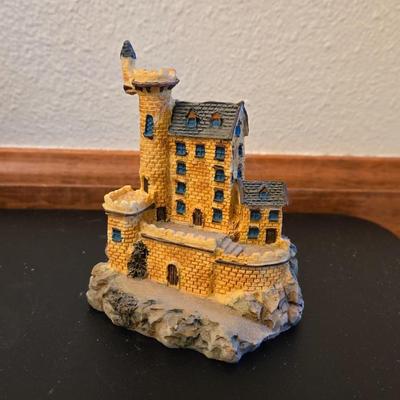 Resin Church and Sandcastle Deco