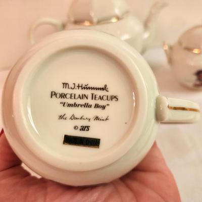 Lot #256 Hummel/Danbury Mint Umbrella Boy/Girl Tea Set