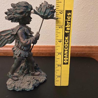 Resin Girl With Flower Deco