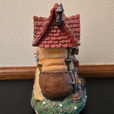 Old Mother Bear that Lived in Shoe Music Box