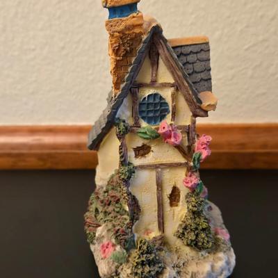 Resin House with Clock Deco