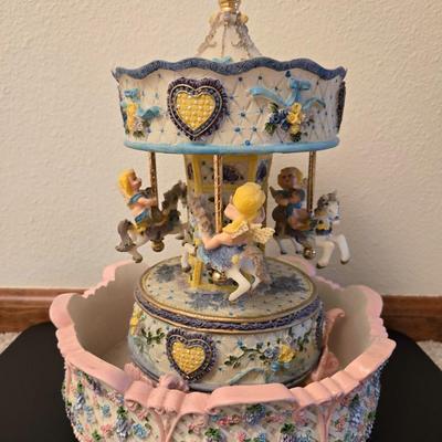 Carousel Music Box with Removable Base