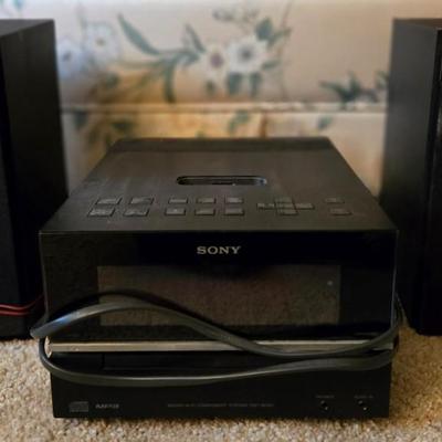 Sony MP3 Player with 2 Speakers