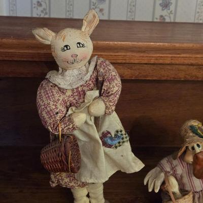 Decorative Figurines