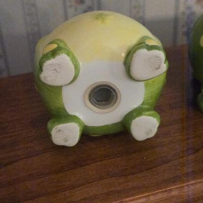 Frog Salt & Pepper Shakers