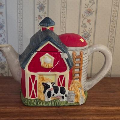 Barn Teapot