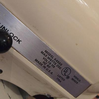 Kitchen Aid Mixer with Attachments
