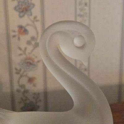 Frosted Glass Swan