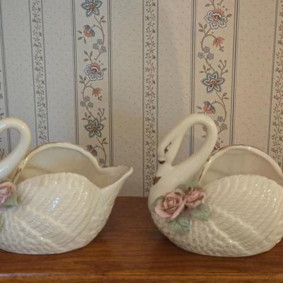 (2) Porcelain Swans