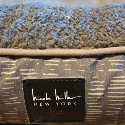 Nicole Miller Pet Bed