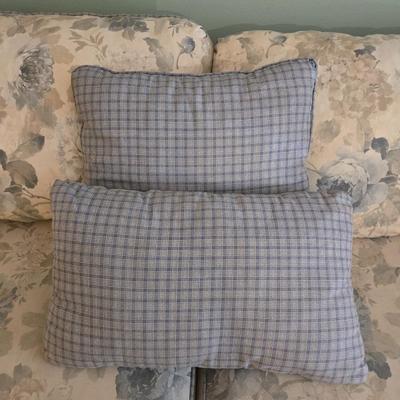 Floral with Plaid Trim Couch & Pillows
