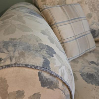 Floral with Plaid Trim Couch & Pillows
