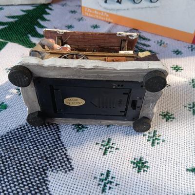 CHRISTMAS VILLAGE ACCESSORIES