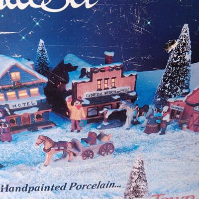 10 PC OLD WEST CHRISTMAS TOWN