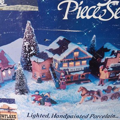 10 PC OLD WEST CHRISTMAS TOWN